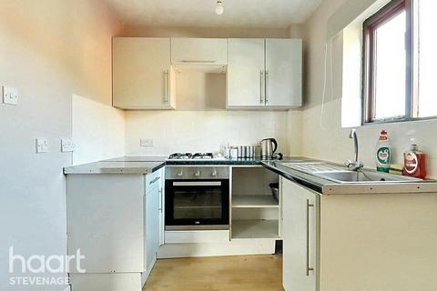 27 Downlands, Stevenage, SG2 7BH