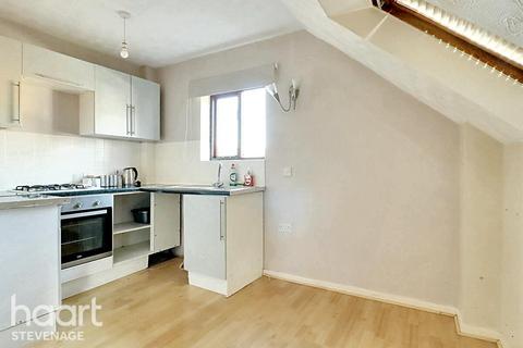 27 Downlands, Stevenage, SG2 7BH