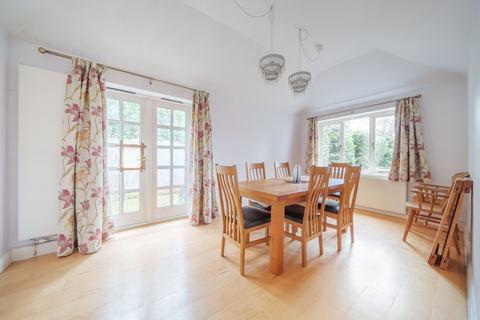 5 bedroom detached house for sale, Sandy Lane, Richmond, TW10