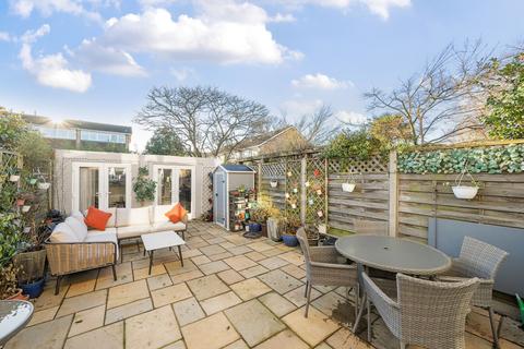 242 Ashburnham Road, Richmond, TW10 7SA