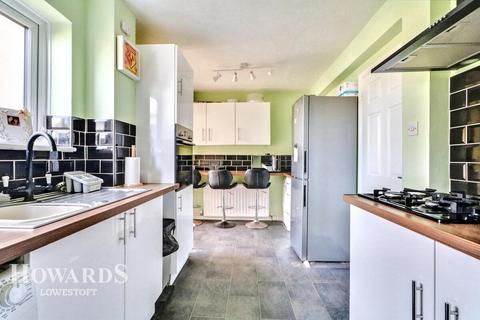 2 bedroom semi-detached house for sale, Catchpole Close, Kessingland