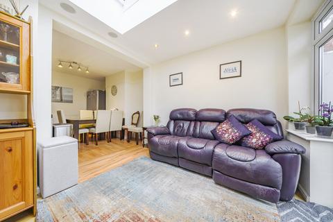 3 bedroom end of terrace house for sale, Hillcrest Road, Bromley