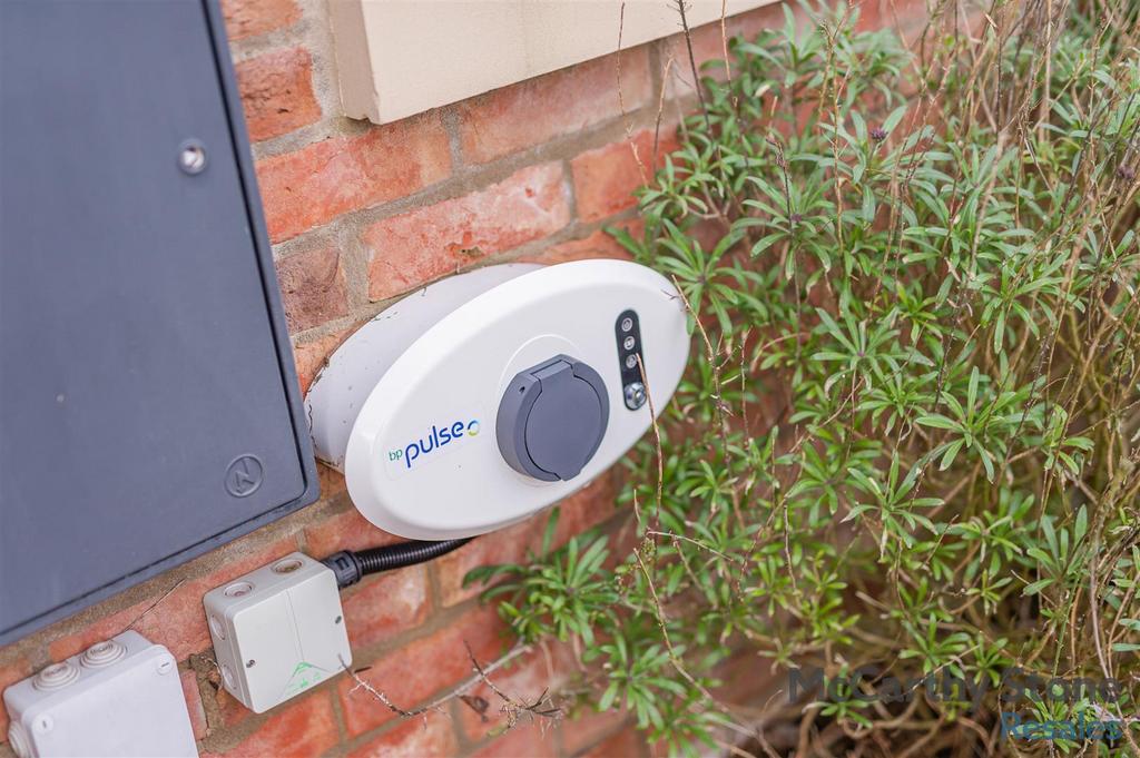 8634606-exterior13.jpg