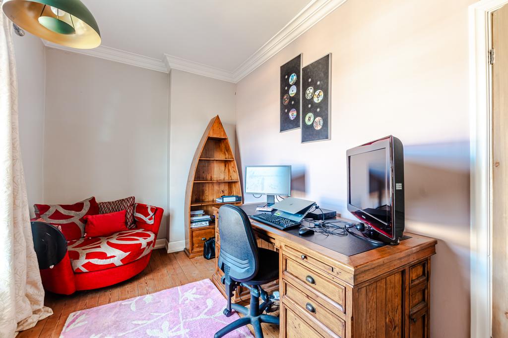 Bedroom5study