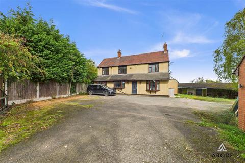 4 bedroom detached house for sale, Stone Road, Bramshall ST14