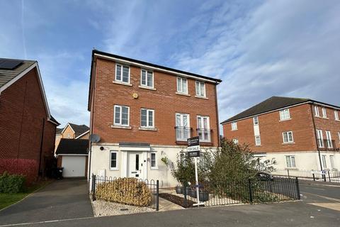 3 bedroom townhouse for sale, Apollo Avenue, Peterborough, PE2