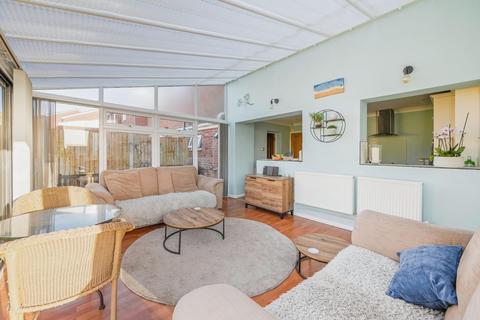 72 Giles Road, Lichfield, WS13 7JY