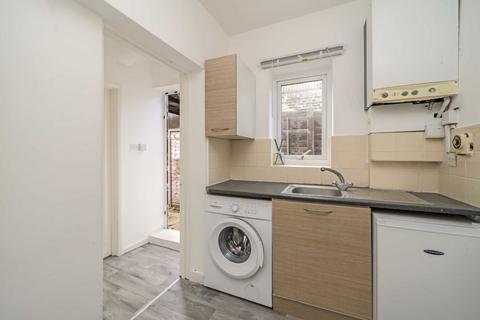 Flat 1, 2 Jessamine Road, London, W7 3SQ