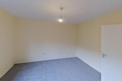 3 bedroom flat to rent, Marine Drive, Edinburgh, EH4