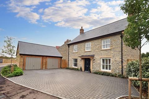 4 bedroom detached house to rent, Mansfield Way, Baltonsborough, Glastonbury, Somerset