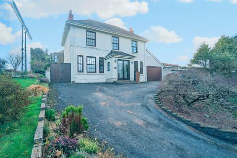 4 bedroom detached house for sale, Llangunnor Road, Carmarthen, Carmarthenshire.