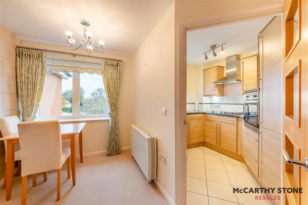 8626650-interior11.jpg