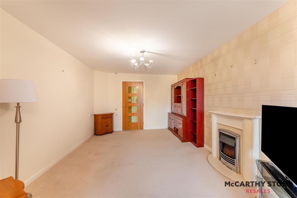 8626650-interior12.jpg