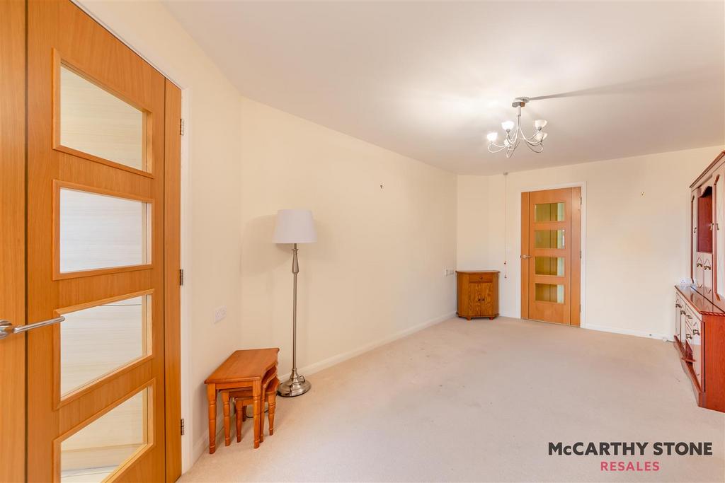 8626650-interior13.jpg