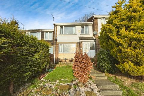30 Thornes Park, Shipley, BD18 1BH