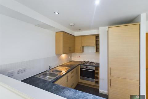 2 bedroom flat for sale, Stone Court, Worth RH10