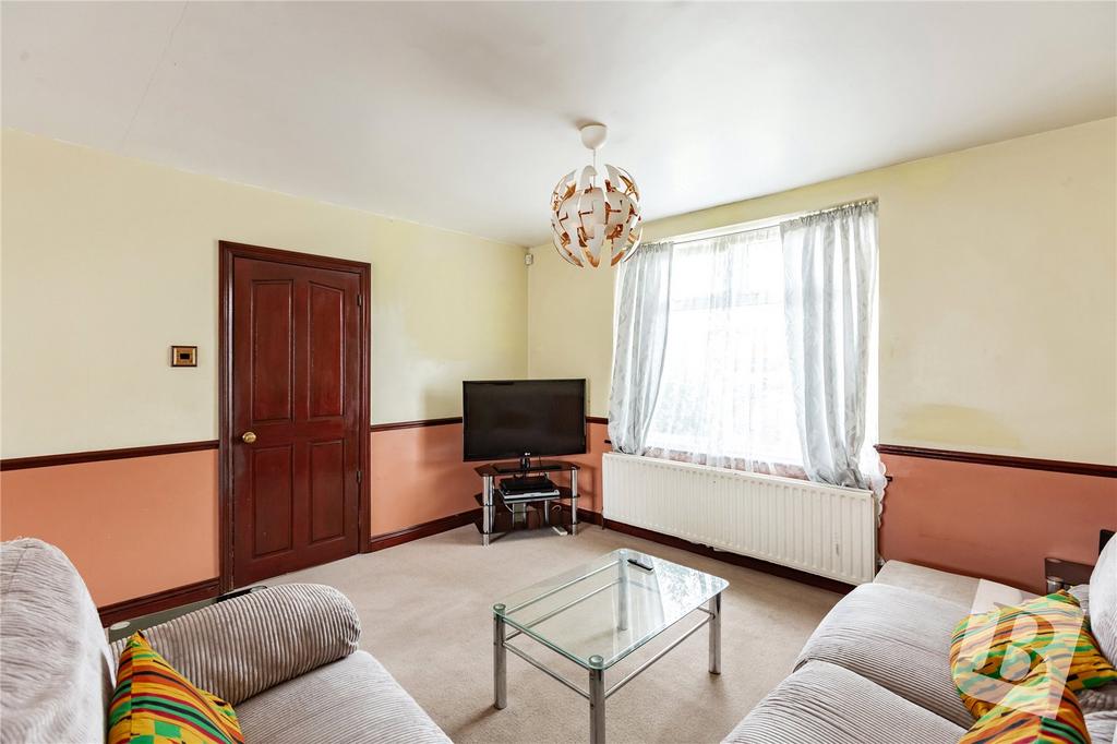 Living / Dining Area