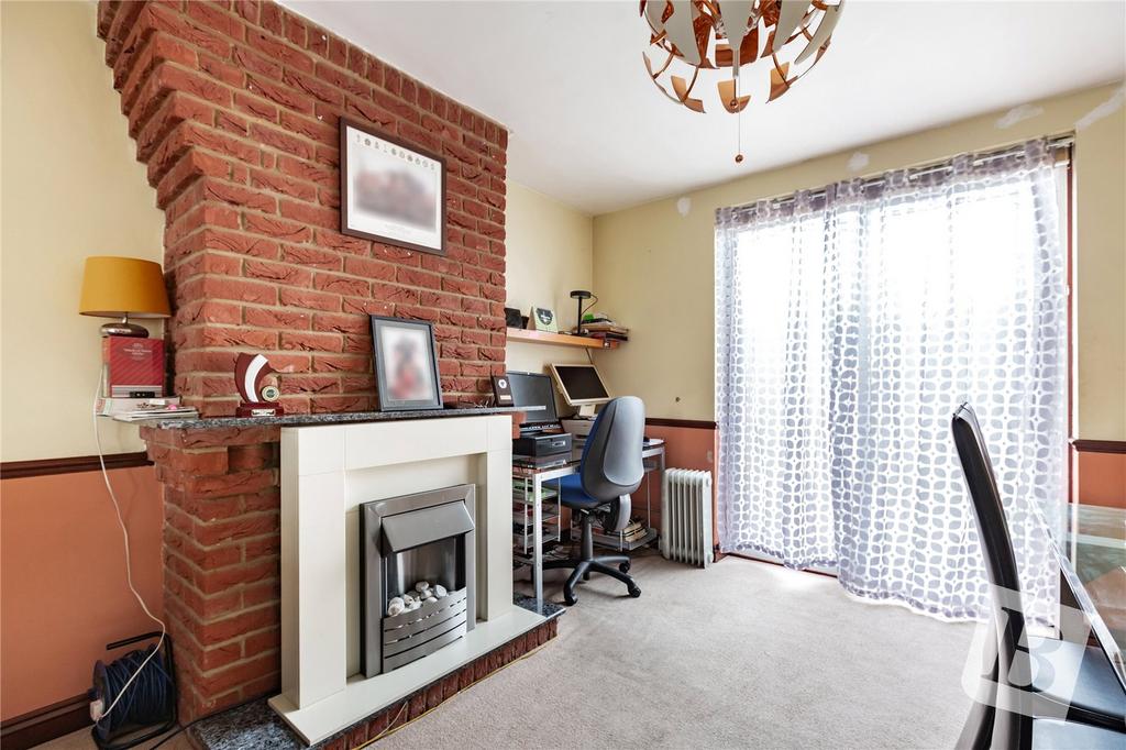Living / Dining Area