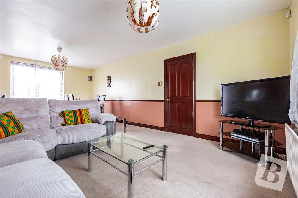 Living / Dining Area