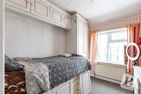 524 Heathway, Dagenham, RM10 7SD