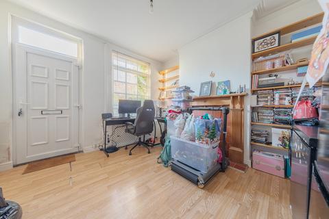 2 bedroom end of terrace house for sale, Staples Street, Nottingham NG3