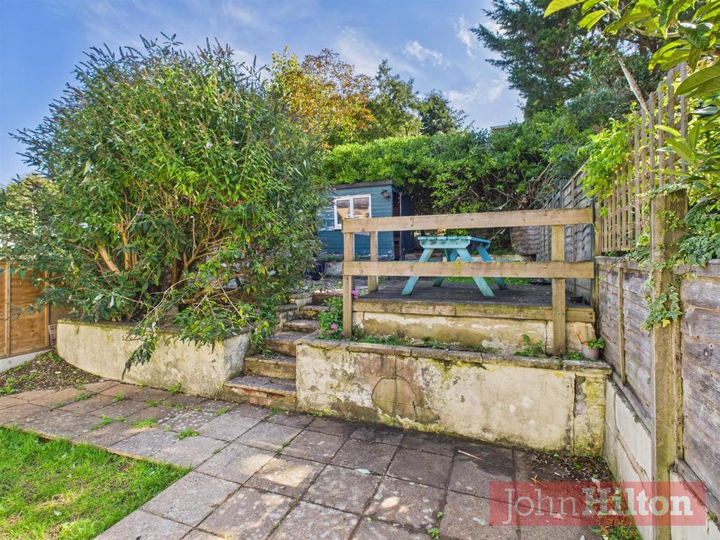 CAM02534 G0-PR0583-STILL019.jpg