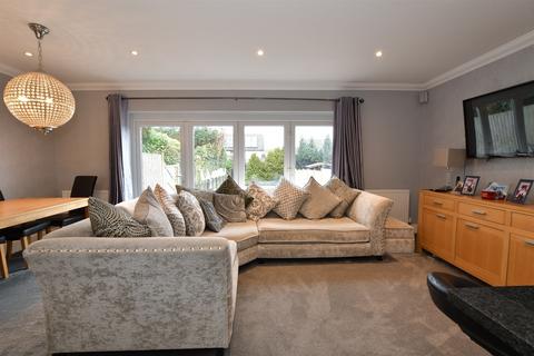 4 bedroom end of terrace house for sale, Norsey Road, Billericay, Essex