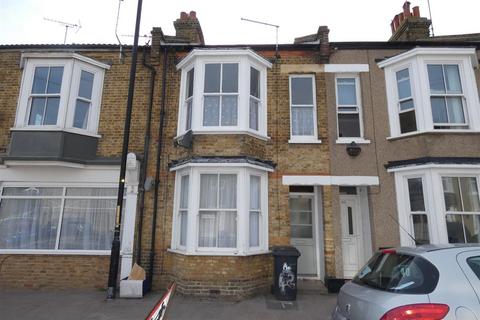 1 bedroom flat to rent, Richmond Street, Herne Bay, CT6