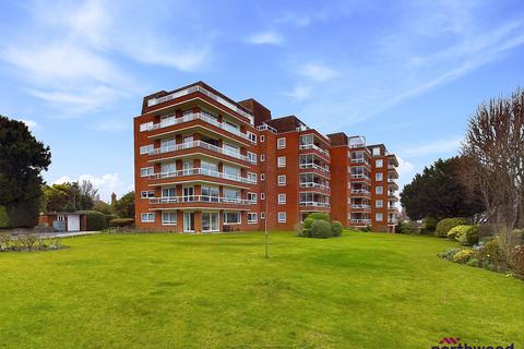 3 bedroom flat for sale, Compton Place, Old Town, Eastbourne, BN21