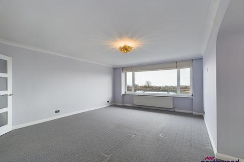 3 bedroom flat for sale, Compton Place, Old Town, Eastbourne, BN21