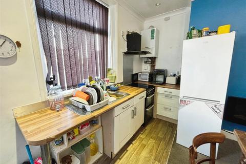 168 Intake Road, Bradford, BD2 3NE