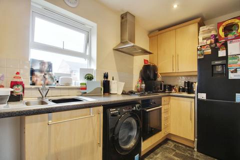 2 bedroom coach house for sale, Eastbury Way, Swindon, SN25