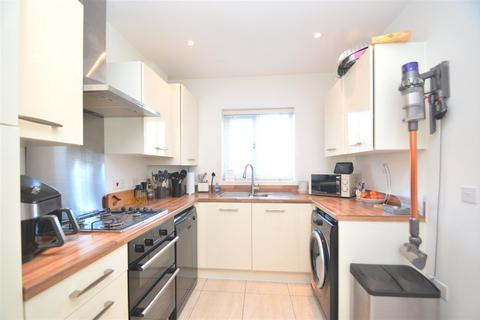 3 bedroom semi-detached house for sale, Old School Close, Freshwater