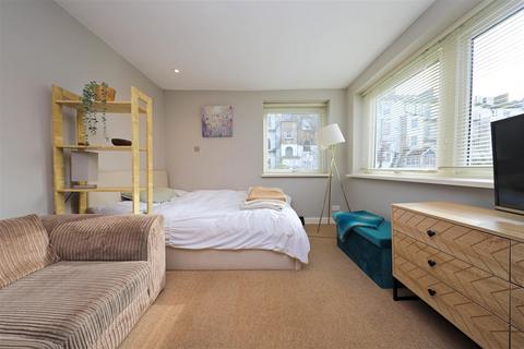 Studio for sale, Brunswick Place, Hove