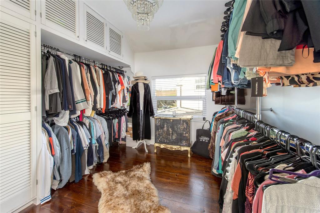Bedroom / Dressing