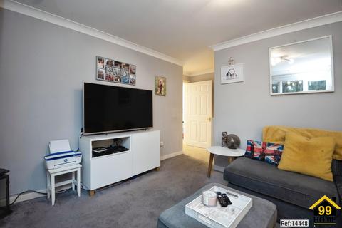 2 bedroom flat for sale, 15 Acock Grove, Northolt, Middlesex, UB5