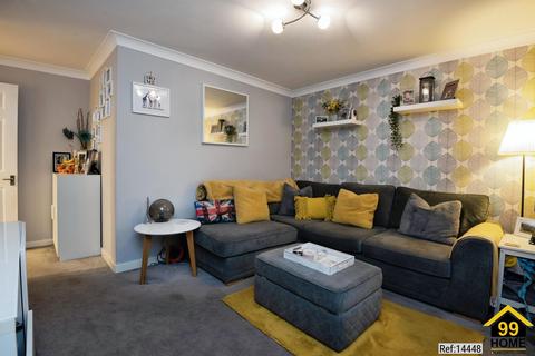 2 bedroom flat for sale, 15 Acock Grove, Northolt, Middlesex, UB5