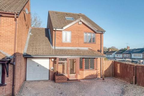 19 Dellow Grove, Alvechurch, Birmingham, B48 7NR