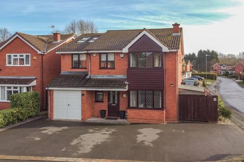 4 bedroom detached house for sale, Charlesworth Avenue, Solihull B90