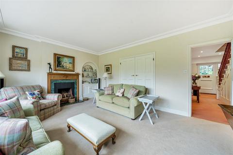 Herons Croft How Lane, Chipstead, Coulsdon, CR5 3LT