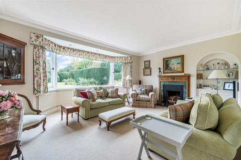 Herons Croft How Lane, Chipstead, Coulsdon, CR5 3LT