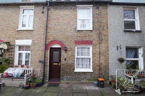 2 bedroom house for sale, Wrotham Road, Gravesend