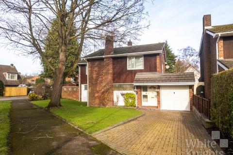 4 bedroom detached house for sale, Clivedale Road, Reading RG5