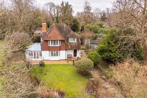 4 bedroom detached house for sale, Mutton Hill, Lingfield RH7