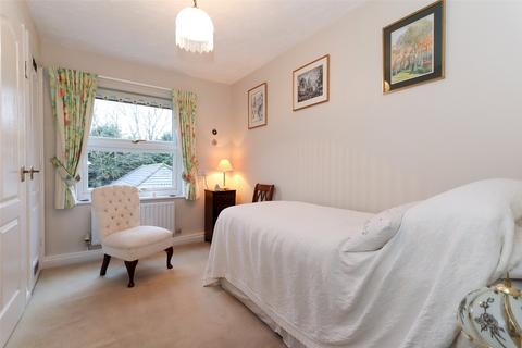 2 bedroom apartment for sale, Homewood Court, Cedars Village, Chorleywood, Hertfordshire, WD3