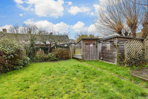 2 bedroom end of terrace house for sale, Crossways Close, Crawley, West Sussex