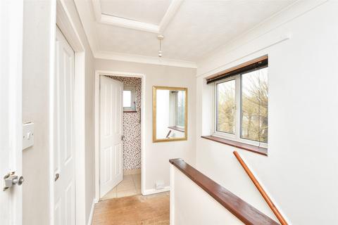 19 Crossways Close, Crawley, RH10 1QN