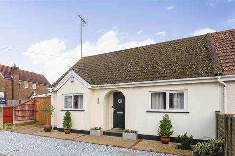 2 bedroom semi-detached bungalow for sale, Lidsey Road, Woodgate