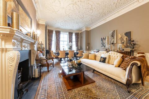 4 bedroom apartment for sale, Kensington Gore, London, SW7