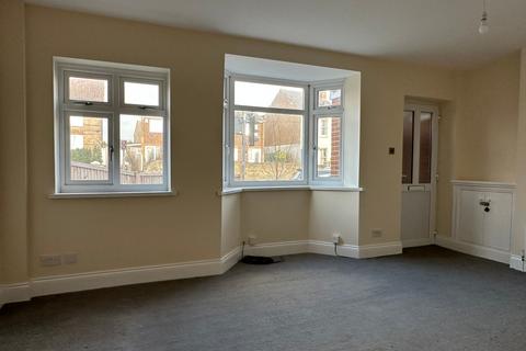 4 bedroom end of terrace house to rent, Margate Road, Ramsgate, CT12